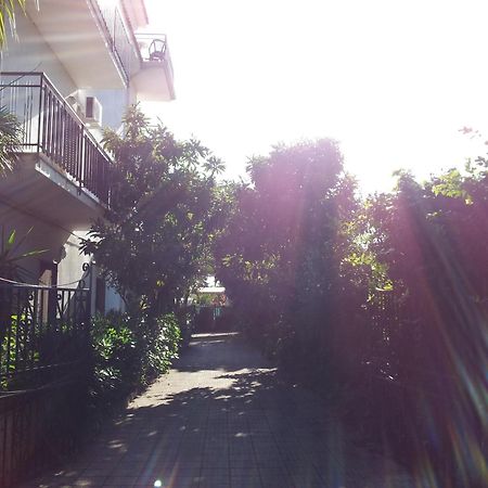 Villa Santantonio จีอาร์ดีนี นักซอส ภายนอก รูปภาพ