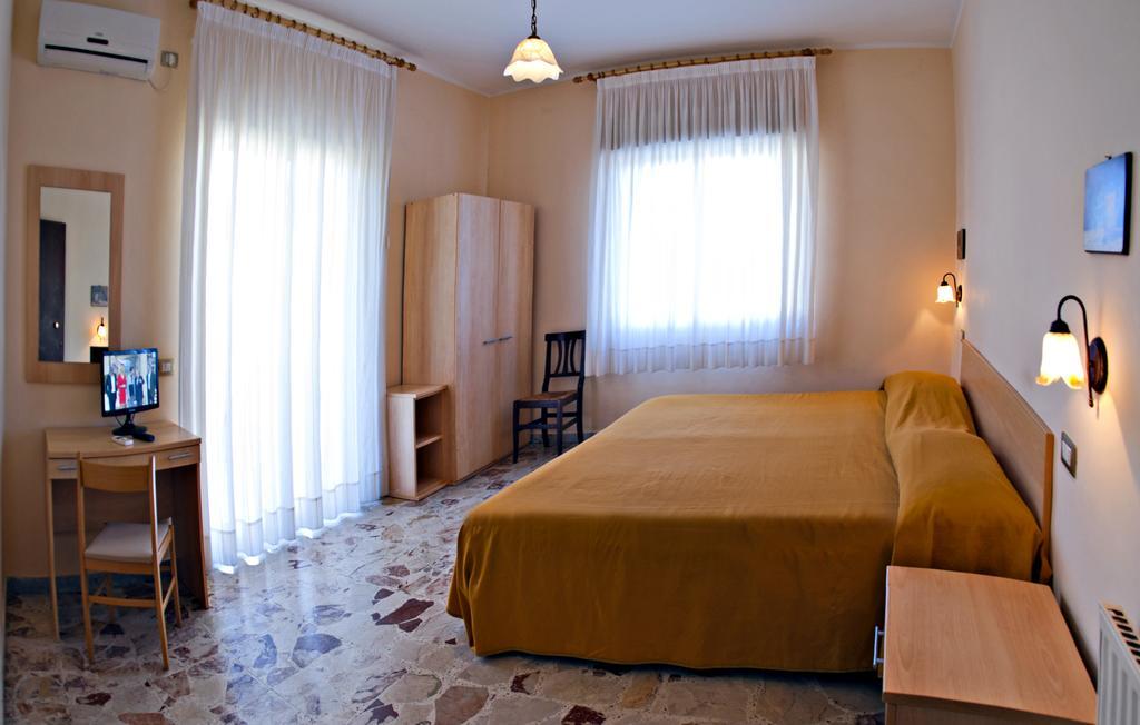 Villa Santantonio จีอาร์ดีนี นักซอส ภายนอก รูปภาพ